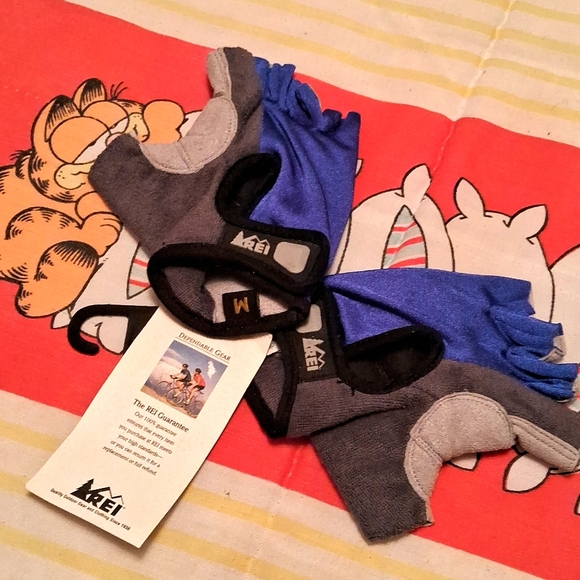NWT, Women's REI Bike/Workout Gloves,Size M - Picture 1 of 5